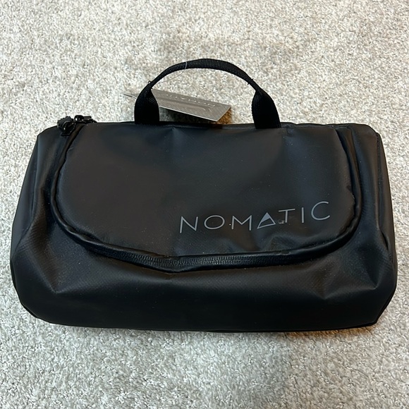 Nomatic TOILETRY BAG Waterproof Men’s Black NWT - Picture 1 of 5